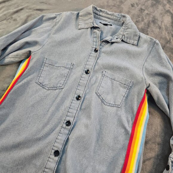 Kroix Shirt Womens Medium Blue Chambray Longline Distressed Rainbow Tunic - Picture 10 of 13